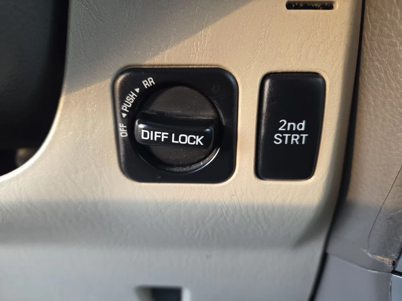 Toyota Land cruiser 3.0d4d.166к.с, снимка 12 - Автомобили и джипове - 52816017