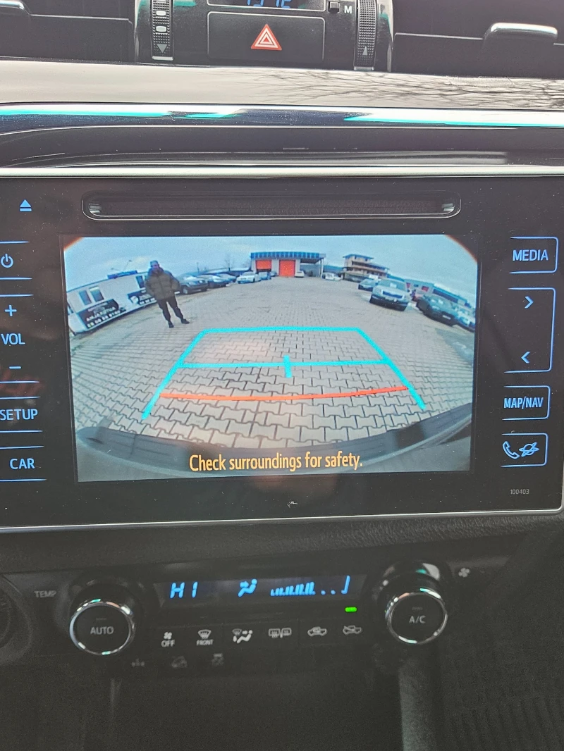 Toyota Hilux 2.4D* Navi* Camera, снимка 12 - Автомобили и джипове - 53159481