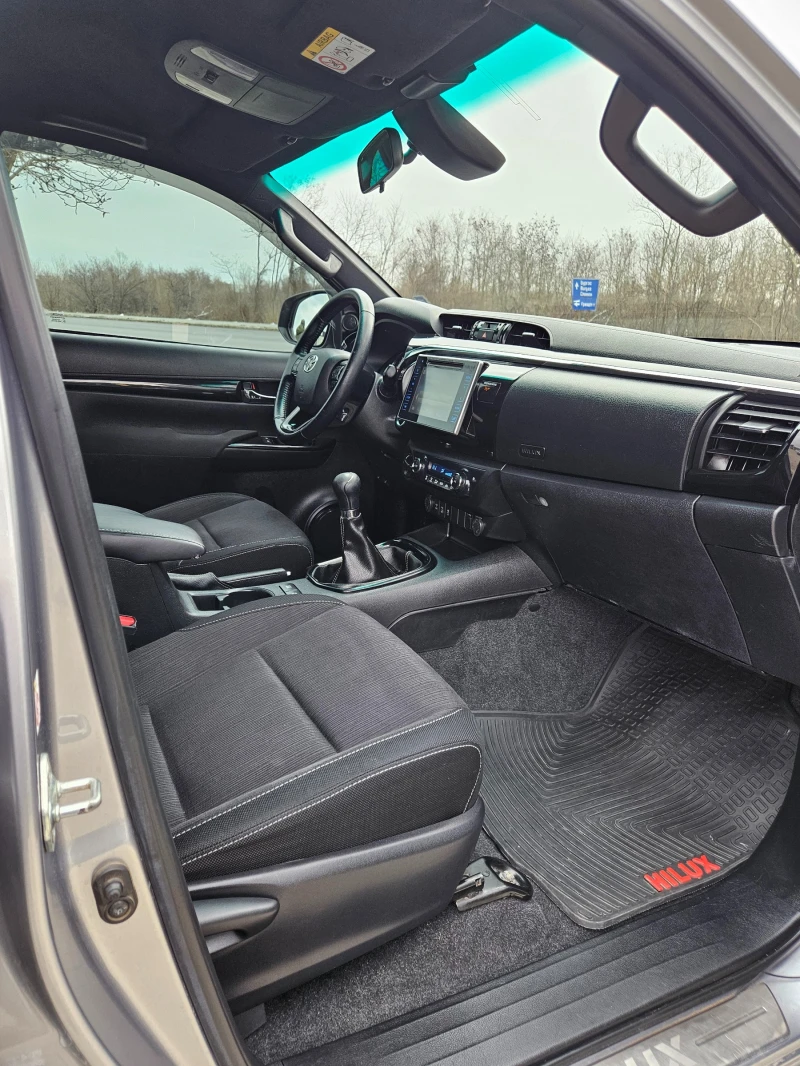 Toyota Hilux 2.4D* Navi* Camera, снимка 13 - Автомобили и джипове - 53159481