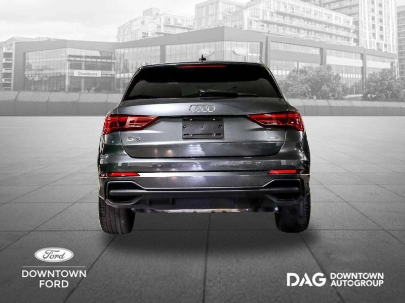 Audi Q3 * quattro Technik * CARFAX * ЦЕНА ДО БГ, снимка 4 - Автомобили и джипове - 53308058