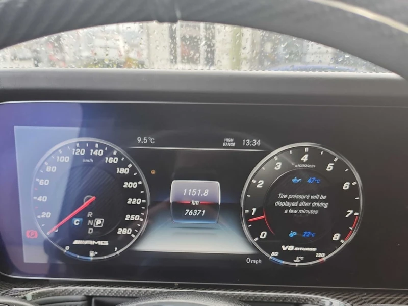 Mercedes-Benz G 63 AMG * CARFAX * БЕЗ ПЪРВОНАЧАЛНА ВНОСКА, снимка 7 - Автомобили и джипове - 53452973