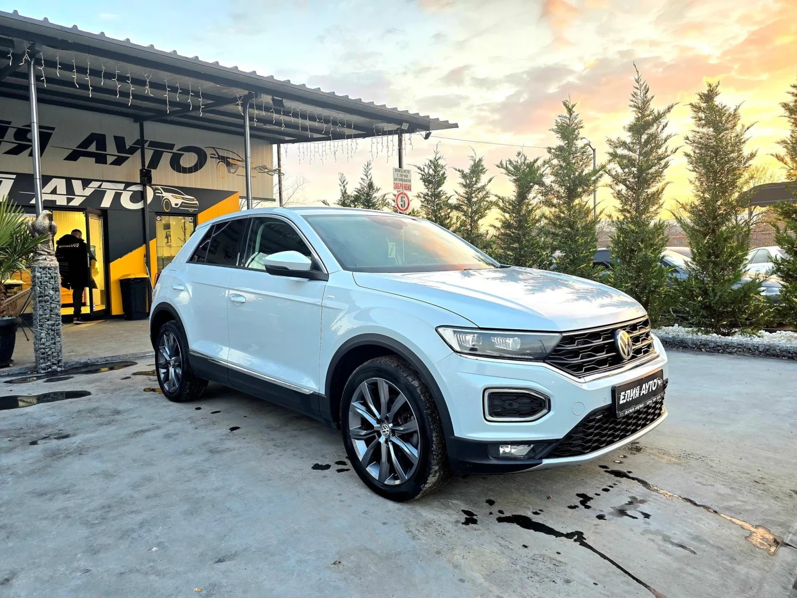 VW T-Roc 2.0TDI 4MOTION TOP НАПЪЛНО ОБСЛУЖЕНА ЛИЗИНГ 100% - изображение 5