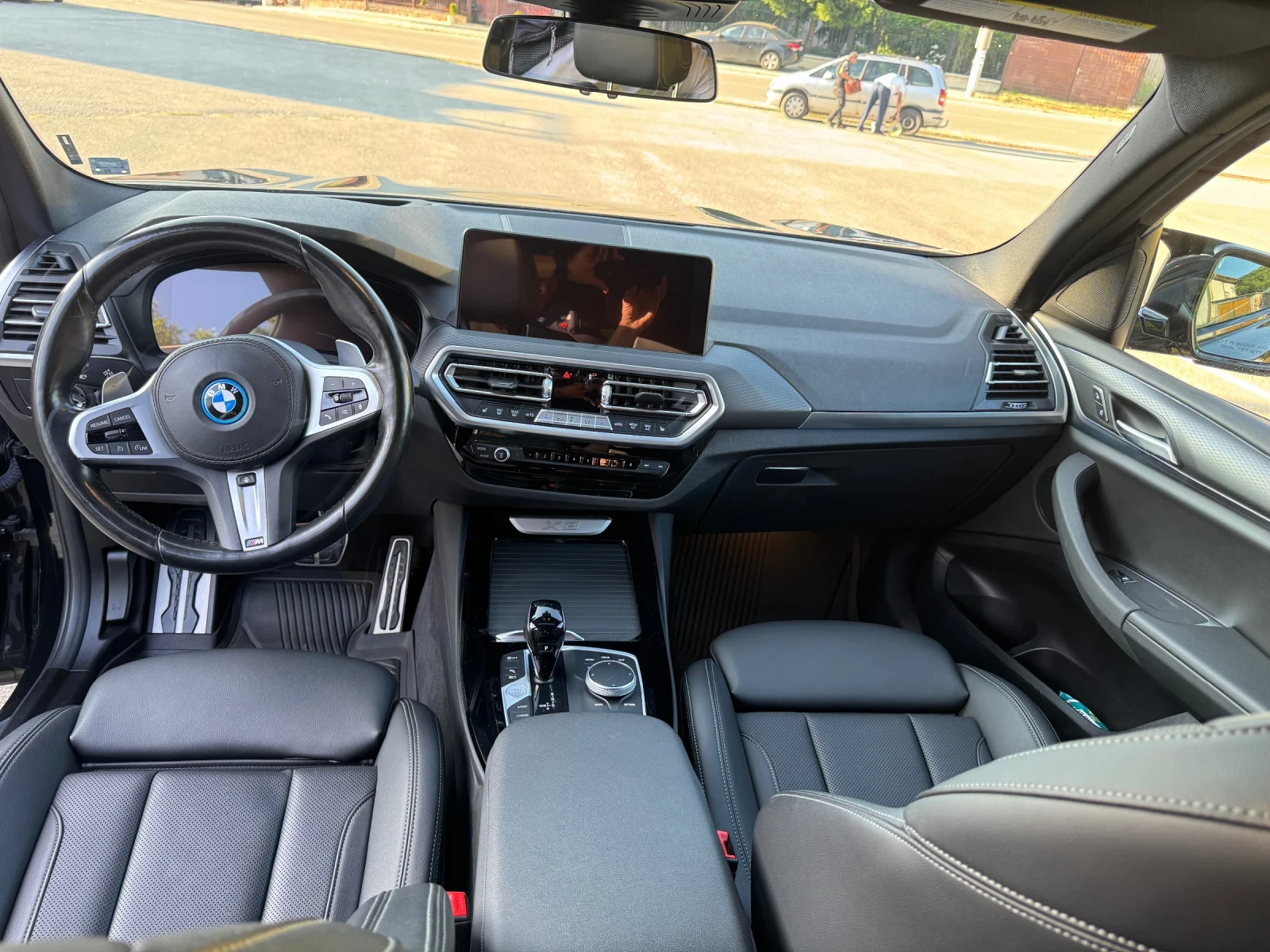 BMW X3 30e - изображение 8