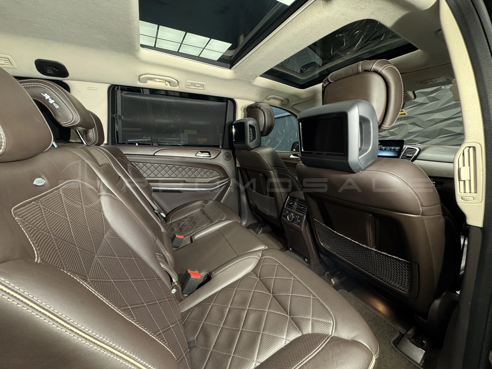 Mercedes-Benz GLS 500 AMG Line DISTR 360KAM AIR BURMSTR | Mobile.bg — изображение 14
