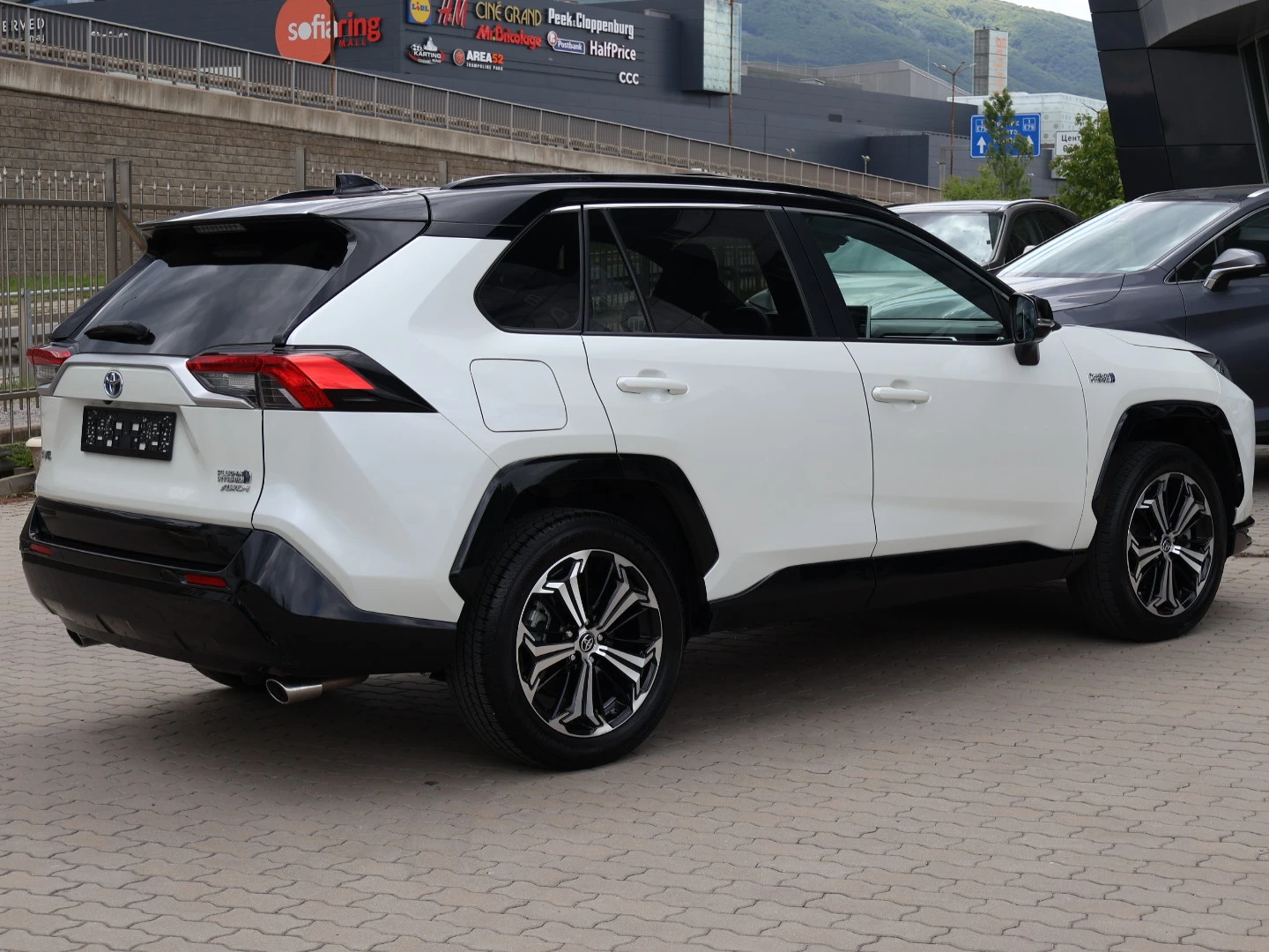 Toyota Rav4 LUXURY/ i AWD - изображение 6