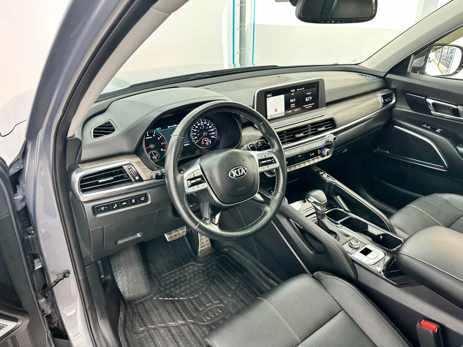 Kia Telluride 3.8 AWD* PANO* ОБДУХВАНЕ* ПОДГРЕВ - изображение 7