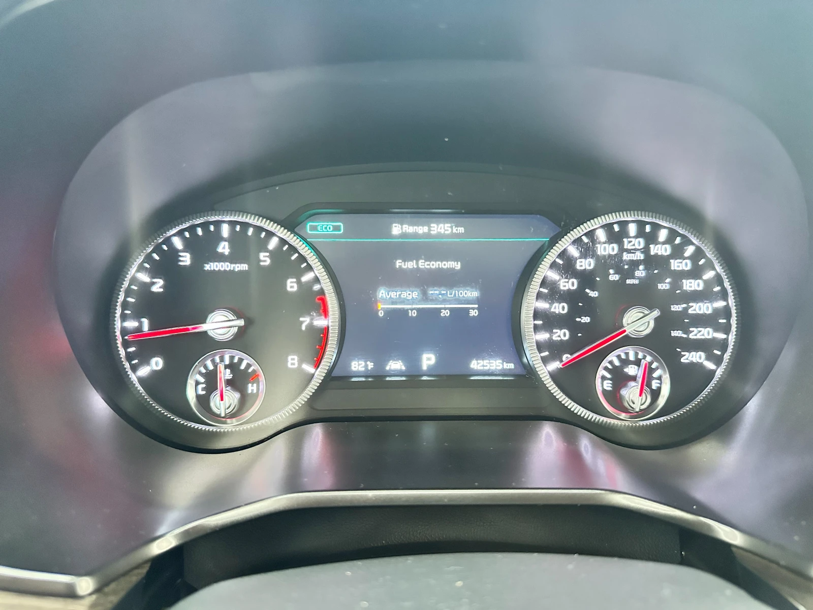 Kia Telluride 3.8 AWD* PANO* ОБДУХВАНЕ* ПОДГРЕВ - изображение 10