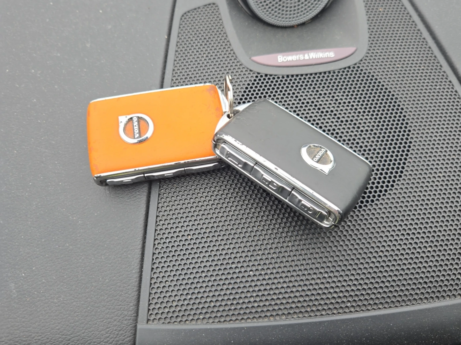 Volvo XC60 INSCRITION * * CARFAX * * АВТО КРЕДИТ * * , снимка 11 - Автомобили и джипове - 53913881