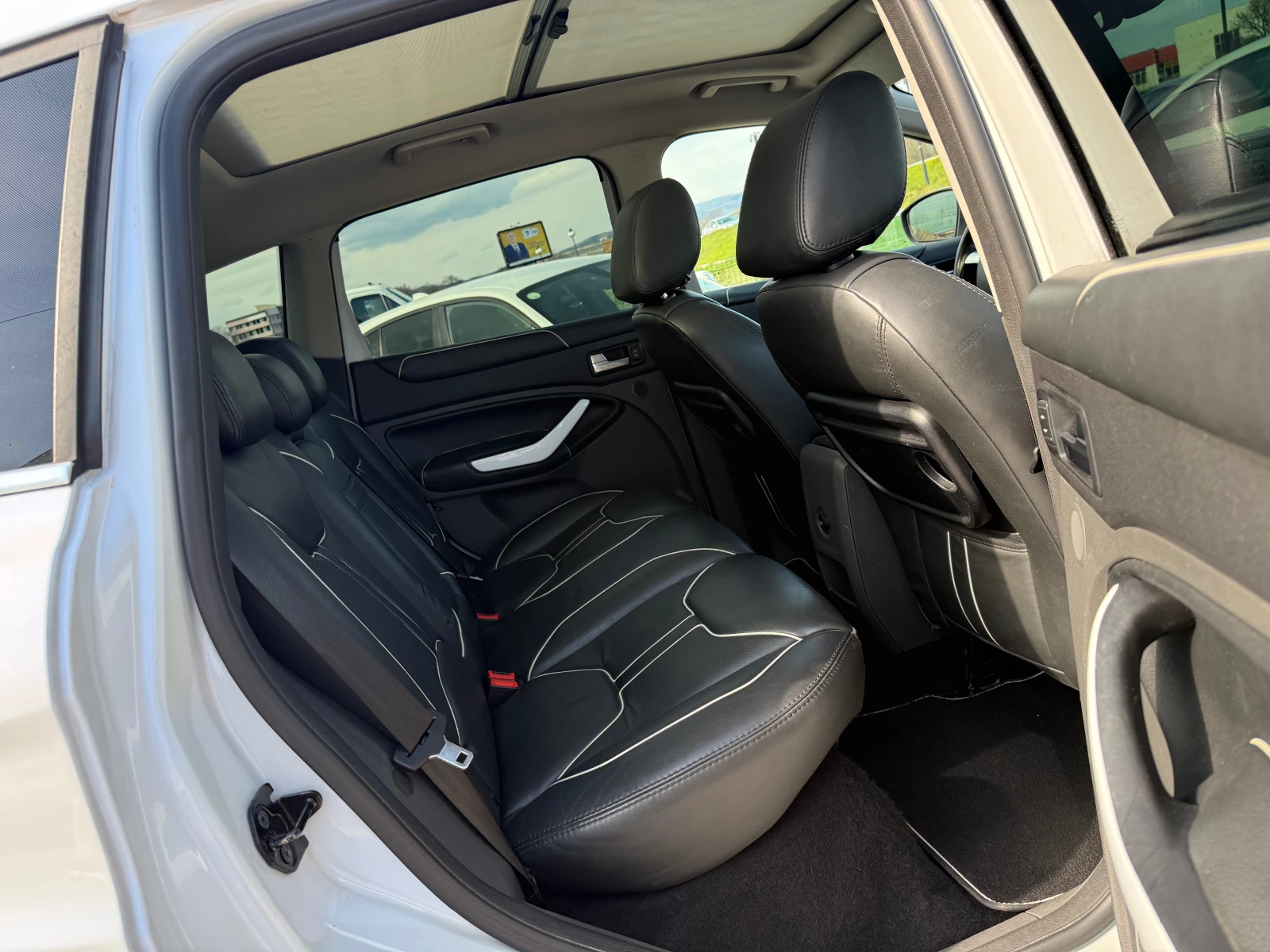 Ford Kuga 2.0TDCi, 163кс.Individual, AWD, , снимка 14 - Автомобили и джипове - 54150363