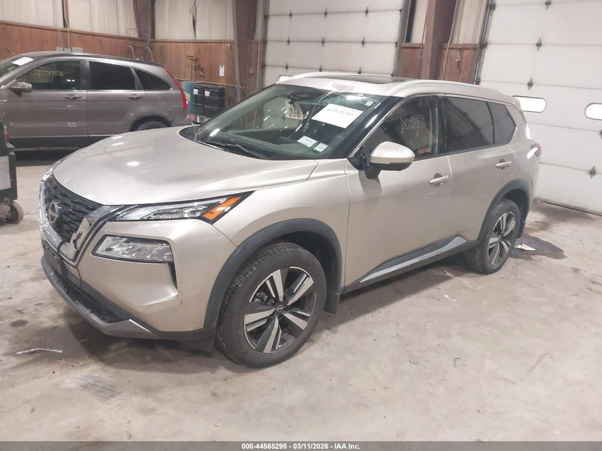 Nissan Rogue 1.5l Sl Intelligent Awd, снимка 2 - Автомобили и джипове - 54154059