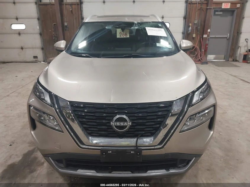 Nissan Rogue 1.5l Sl Intelligent Awd, снимка 12 - Автомобили и джипове - 54154059
