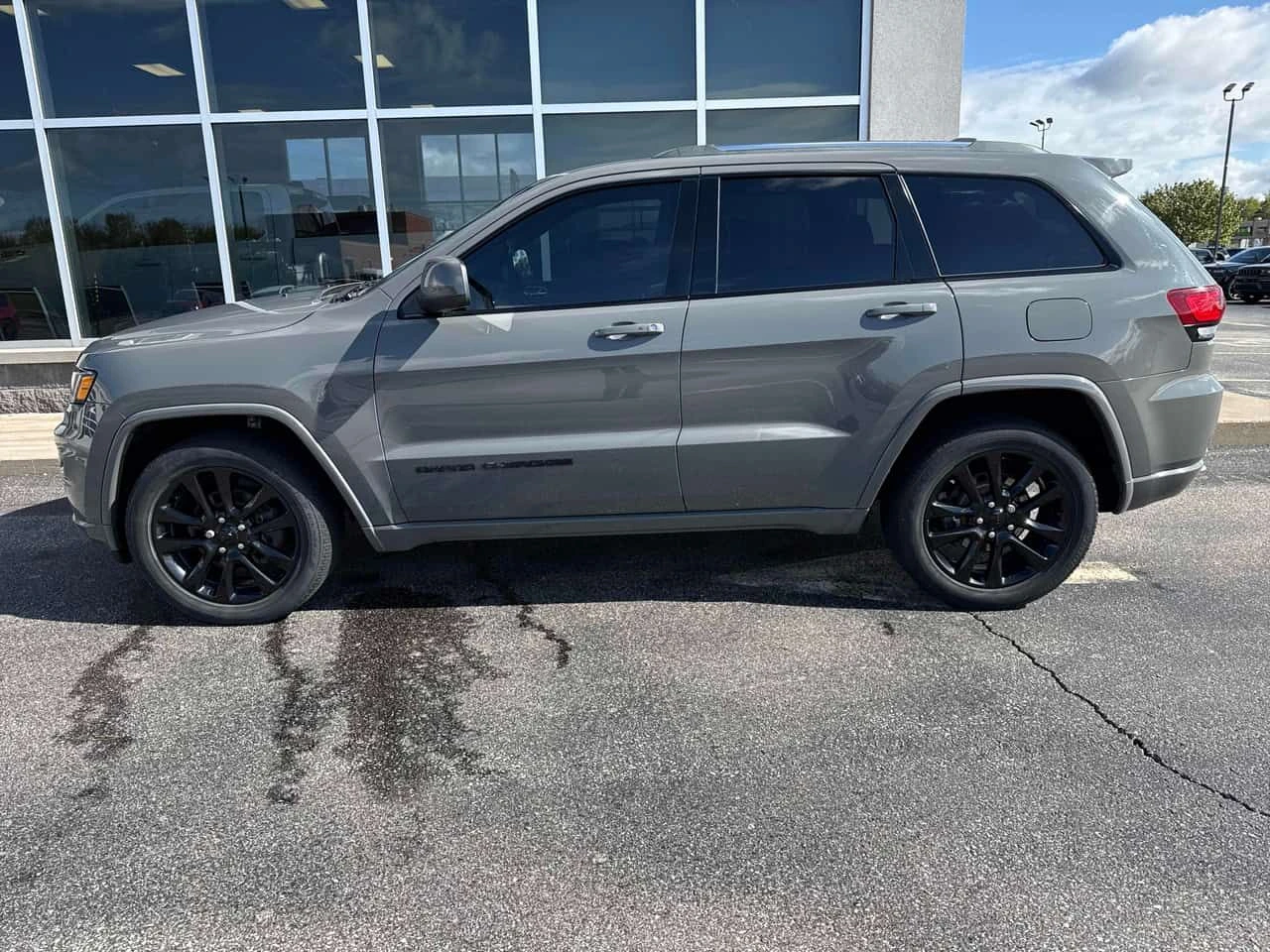 Jeep Grand cherokee * Altitude * CARFAX * ЦЕНА ДО БГ, снимка 2 - Автомобили и джипове - 54385488