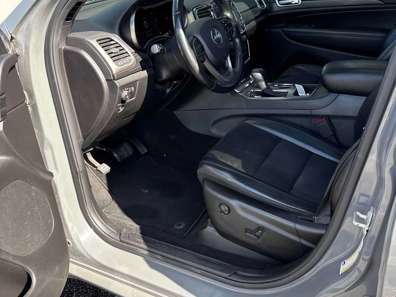 Jeep Grand cherokee * Altitude * CARFAX * ЦЕНА ДО БГ, снимка 5 - Автомобили и джипове - 54385488