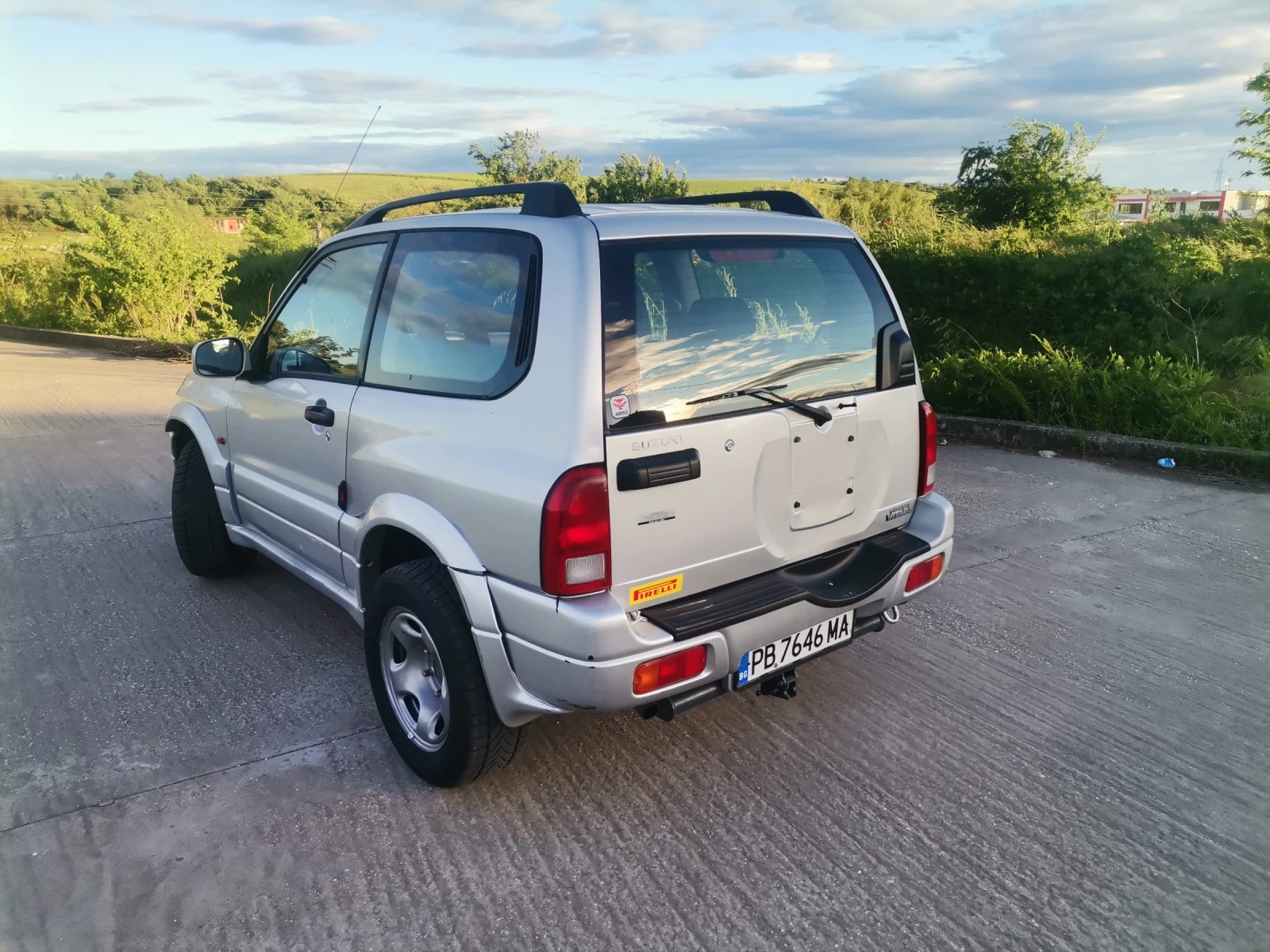 Suzuki Grand vitara 1600, снимка 5 - Автомобили и джипове - 54585684