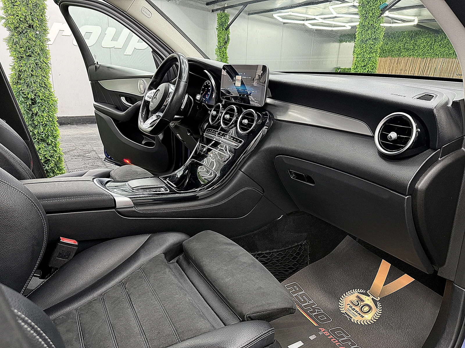 Mercedes-Benz GLC 220 AMG-line/KAMERA/ ECO START STOP/СОБСТВЕН ЛИЗИНГ, снимка 12 - Автомобили и джипове - 55428573