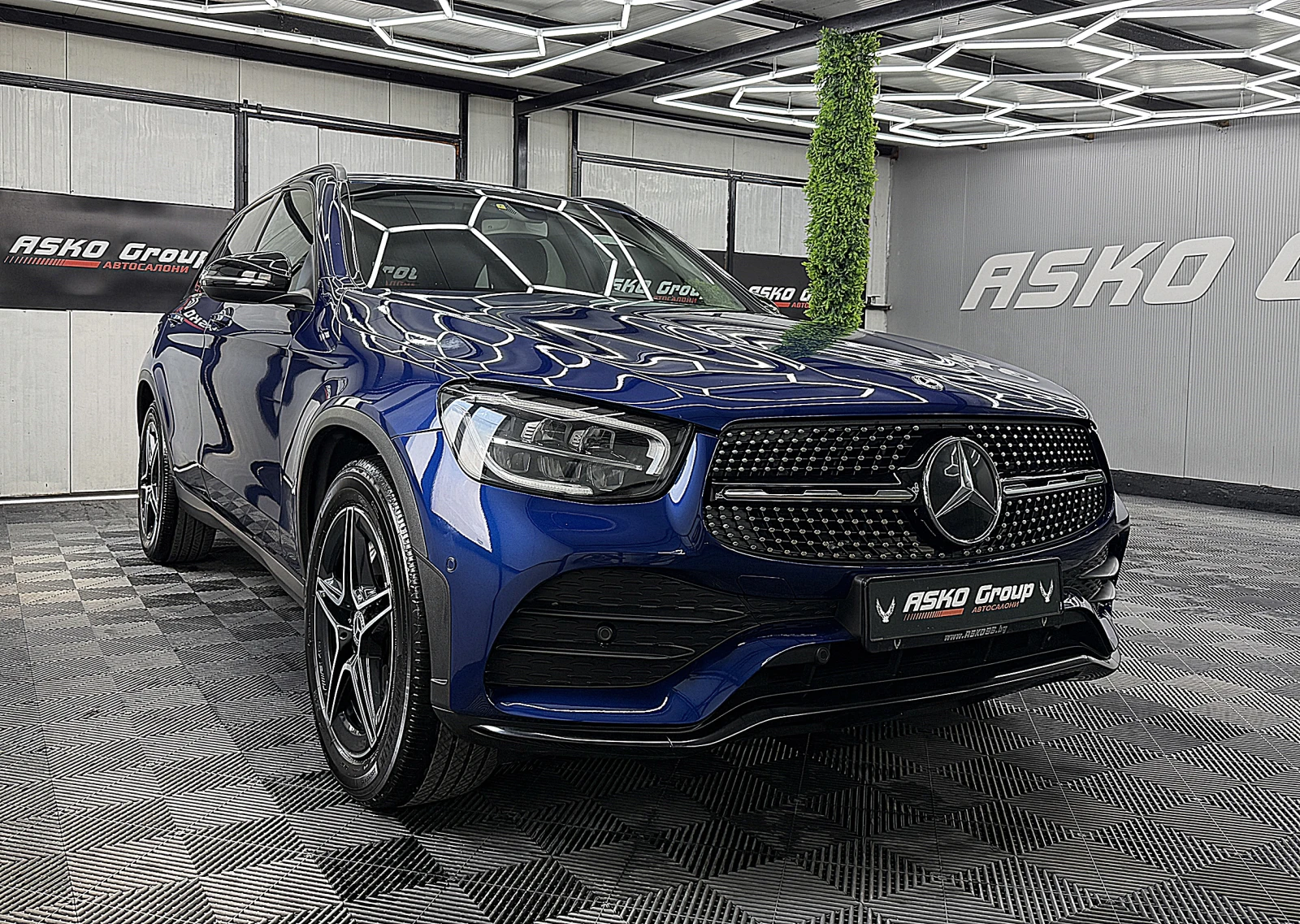 Mercedes-Benz GLC 220 AMG-line/KAMERA/ ECO START STOP/СОБСТВЕН ЛИЗИНГ, снимка 3 - Автомобили и джипове - 55428573