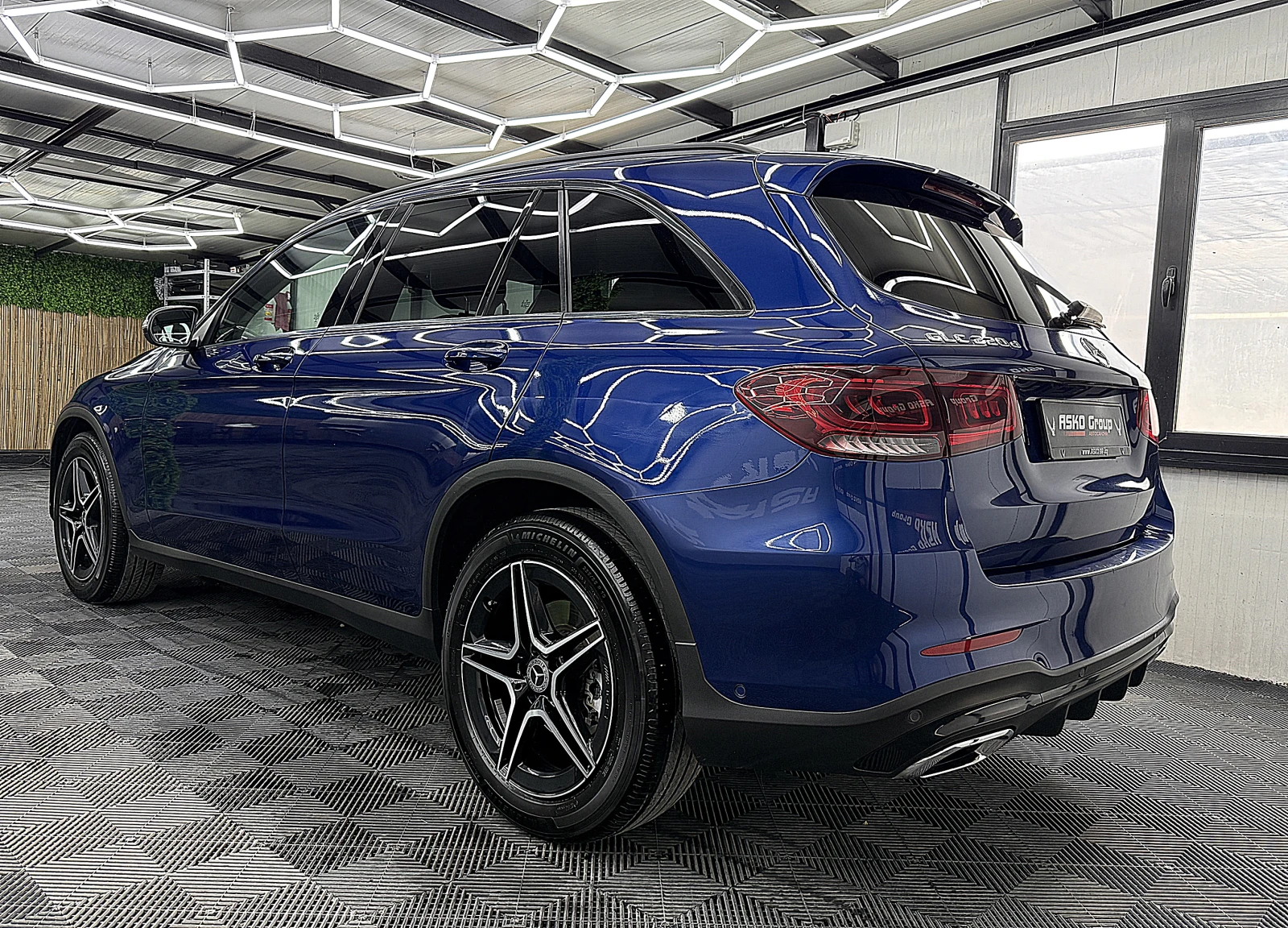 Mercedes-Benz GLC 220 AMG-line/KAMERA/ ECO START STOP/СОБСТВЕН ЛИЗИНГ, снимка 4 - Автомобили и джипове - 55428573