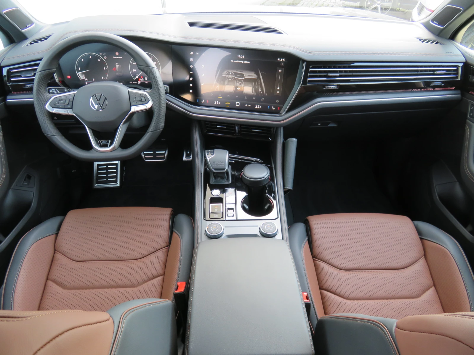 VW Touareg R-Line PA 3.0 V6 TDI SCR 4MOT , снимка 4 - Автомобили и джипове - 55463035