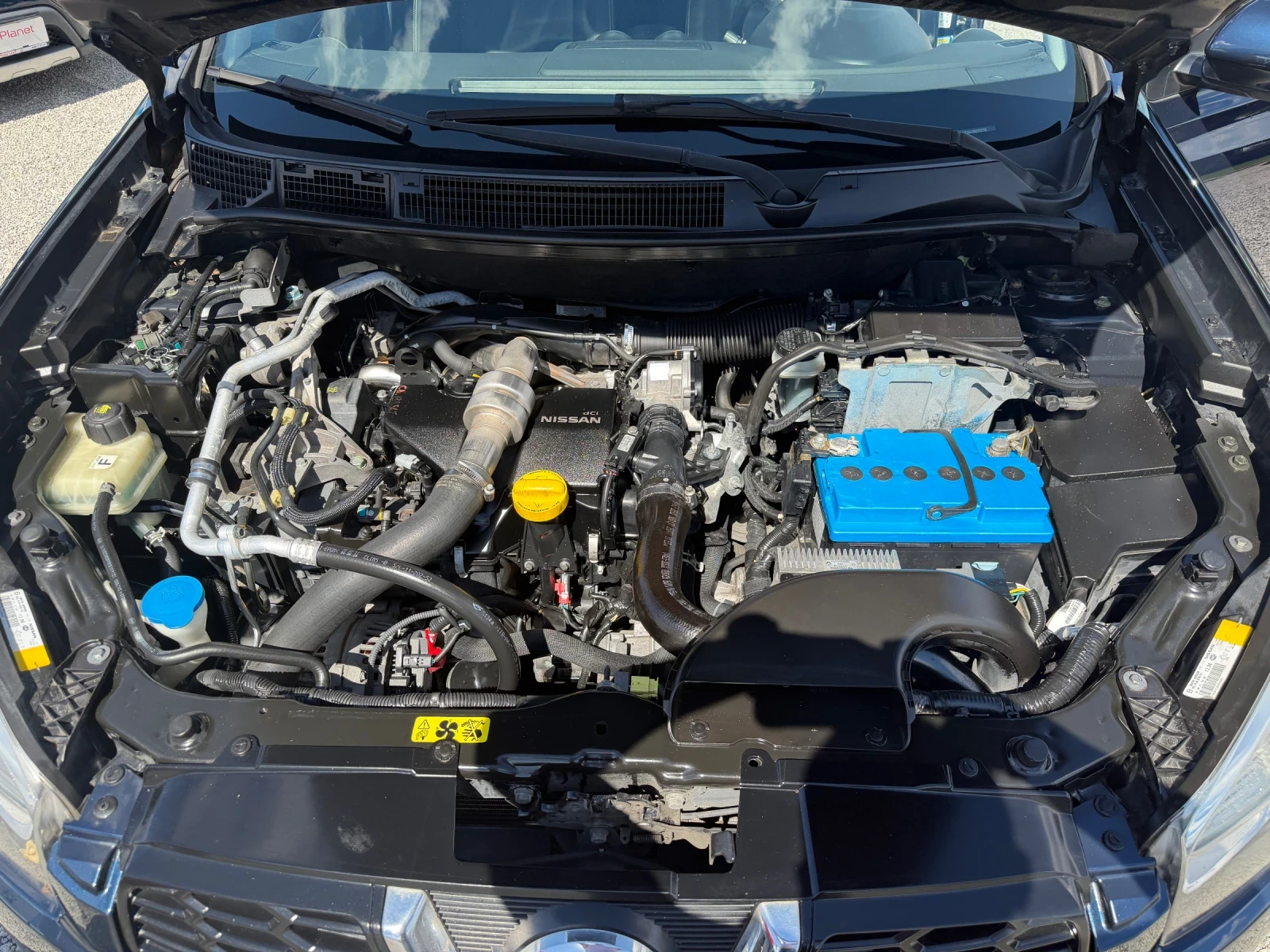 Nissan Qashqai 1.5dci, снимка 13 - Автомобили и джипове - 56020665