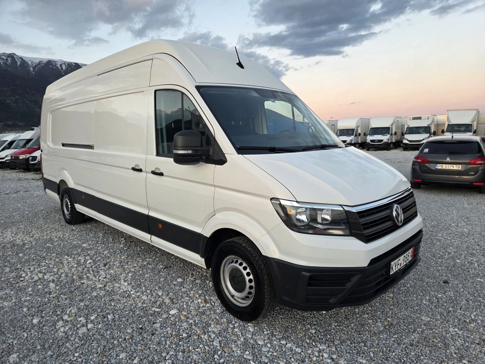 VW Crafter 2.0 TDI, XXL, Климатик, Нави, снимка 7 - Бусове и автобуси - 54114424