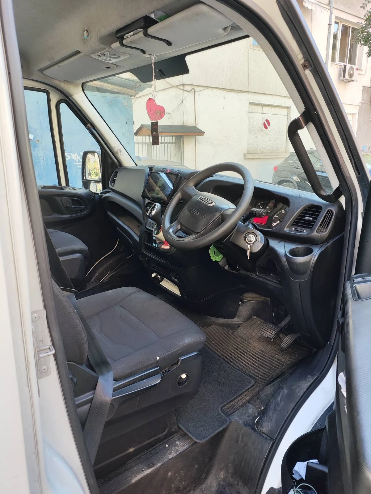 Iveco 35c11 Пътна Помощ, снимка 7 - Бусове и автобуси - 55178223