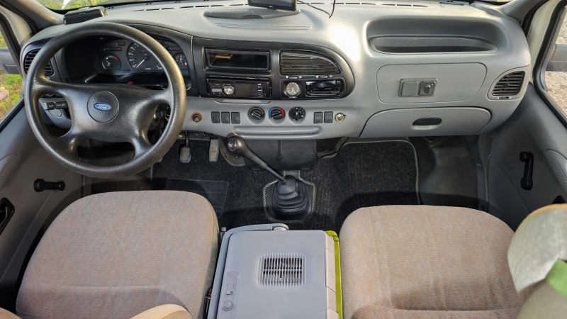 Кемпер Ford Transit Rimor , снимка 5 - Каравани и кемпери - 52578196