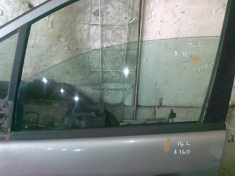 стъкло странично предно ляво за Мерцедес А160