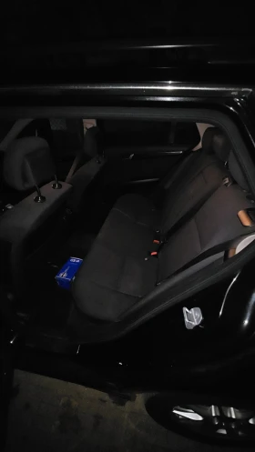 Mercedes-Benz C 220 - 9200 лв. - 64364025 7