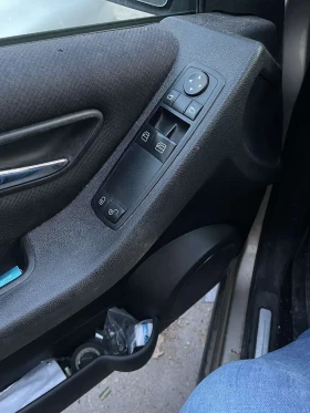 Mercedes-Benz A 180, снимка 8