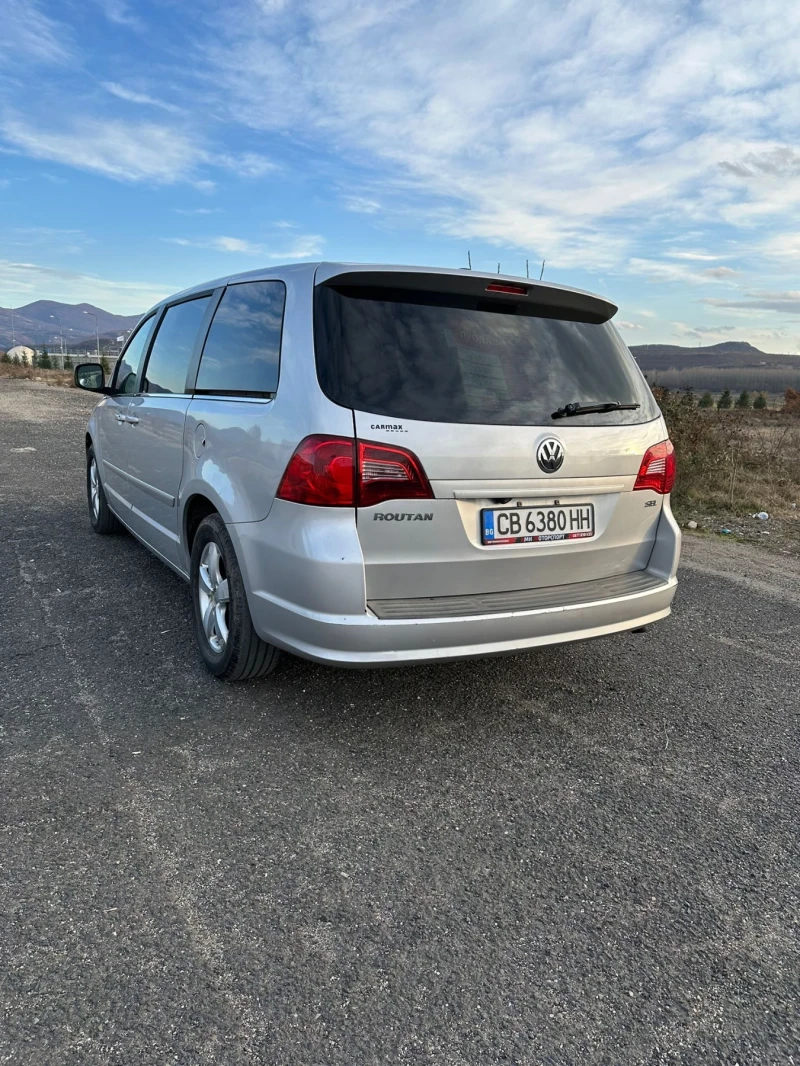 VW Touran 4.0 V6, снимка 3 - Автомобили и джипове - 47796265