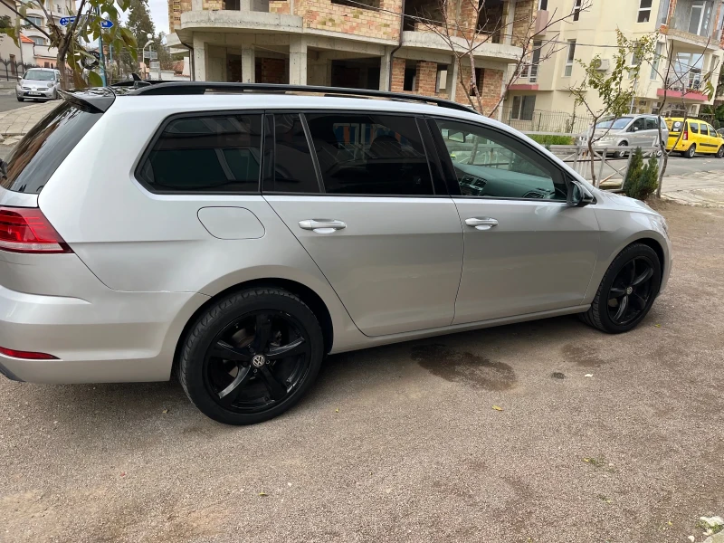 VW Golf, снимка 5 - Автомобили и джипове - 47968344