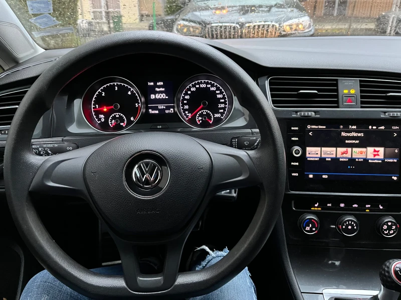 VW Golf, снимка 14 - Автомобили и джипове - 47968344