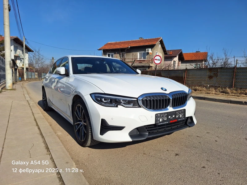 BMW 330 3.0 i  Xdrive 110000km EURO 6, снимка 3 - Автомобили и джипове - 49094969