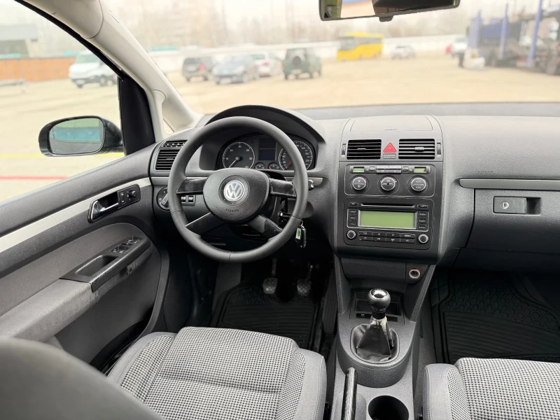 VW Touran GERMANY* 2.0TDI 136hp !!! Xenon, снимка 9 - Автомобили и джипове - 52534125
