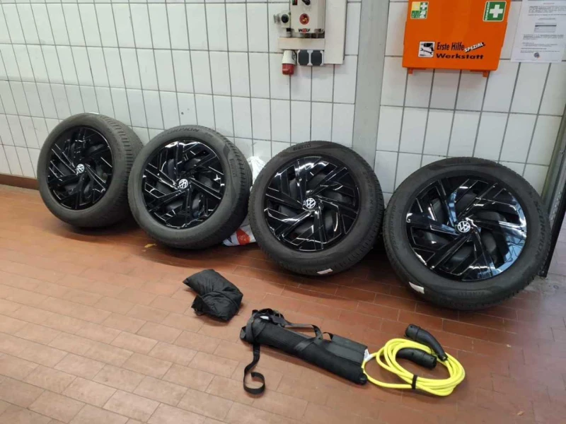 VW ID.4, снимка 10 - Автомобили и джипове - 52550124