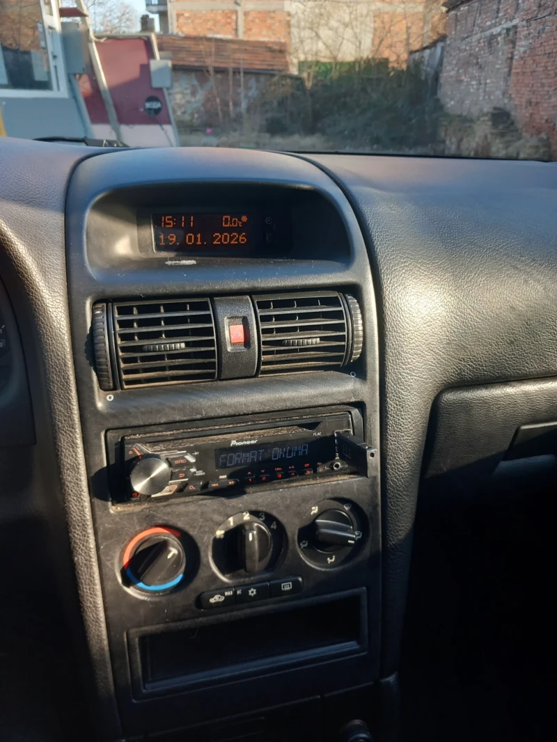 Opel Astra, снимка 3 - Автомобили и джипове - 53257430