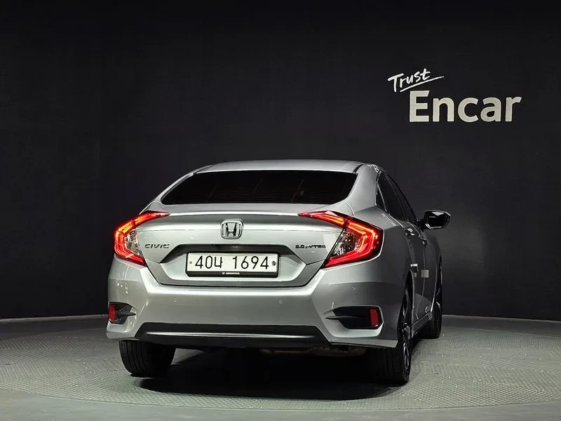 Honda Civic 10Th Generation, снимка 4 - Автомобили и джипове - 55261305