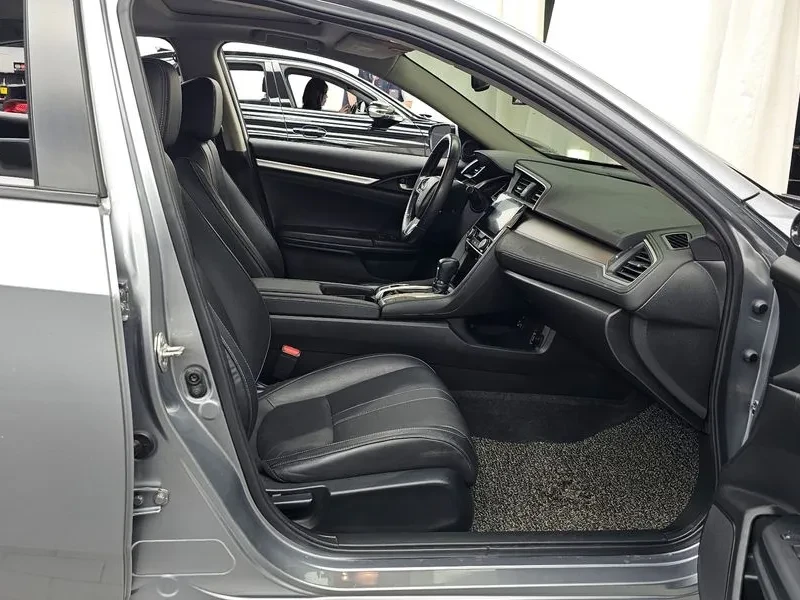 Honda Civic 10Th Generation, снимка 11 - Автомобили и джипове - 55261305