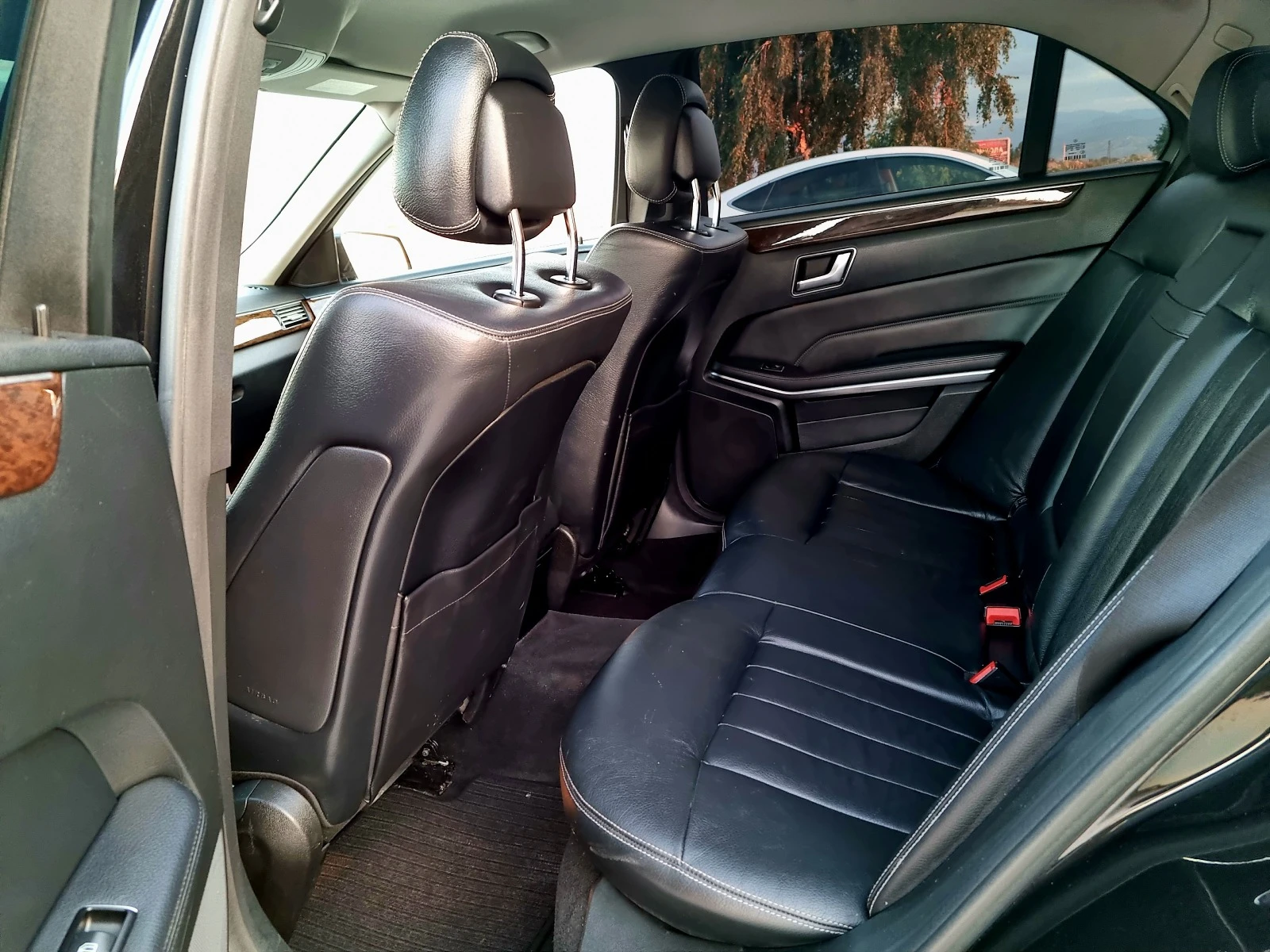 Mercedes-Benz E 220 2.2 CDI 170кс. Facelift Navi, koja  | Mobile.bg — изображение 15