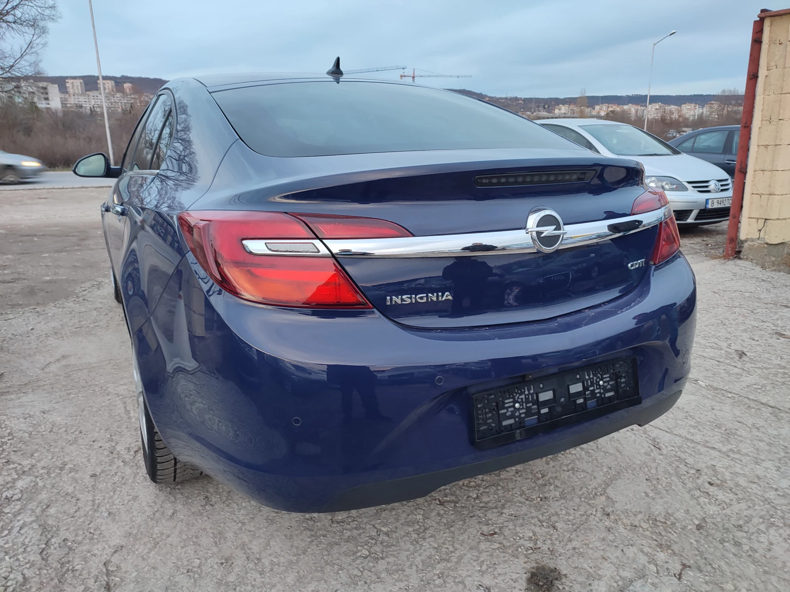 Opel Insignia 1.6 дистроник  - изображение 7