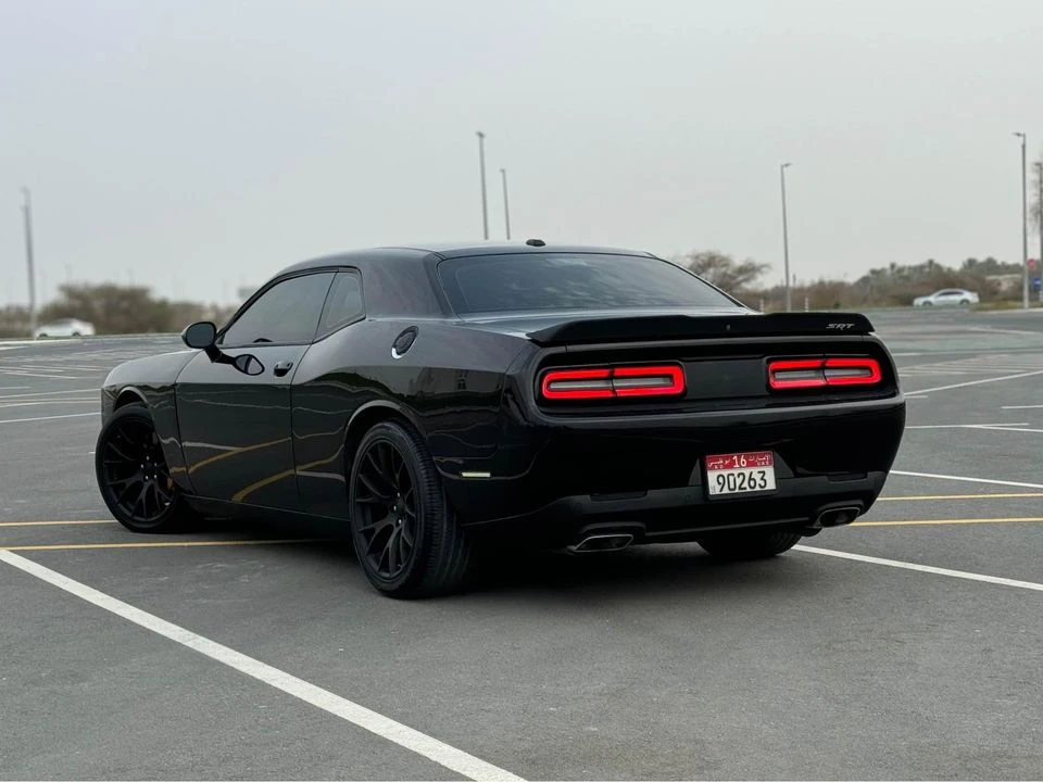 Dodge Challenger SRT - изображение 8