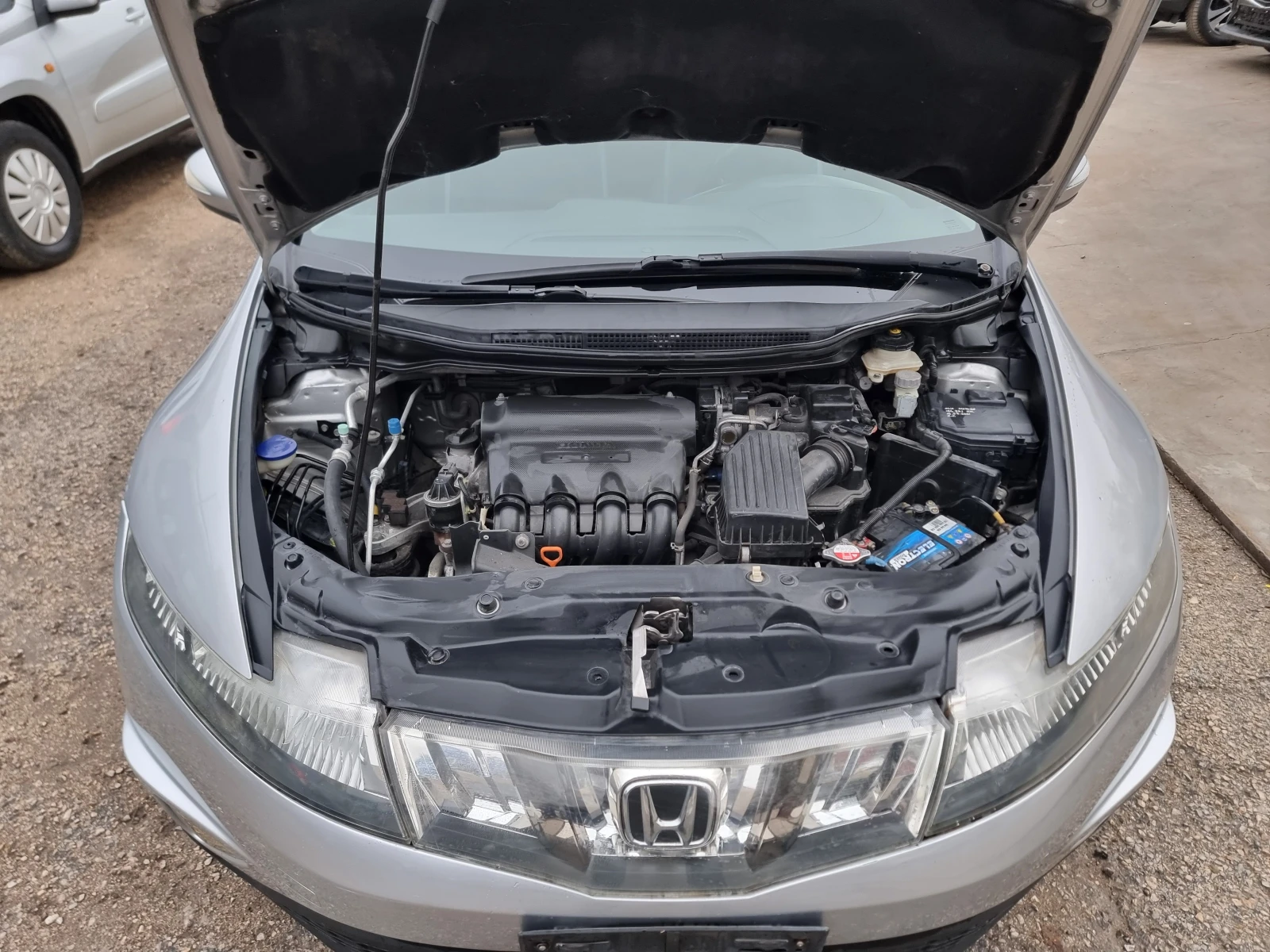 Honda Civic 1.3I  | Mobile.bg — изображение 17