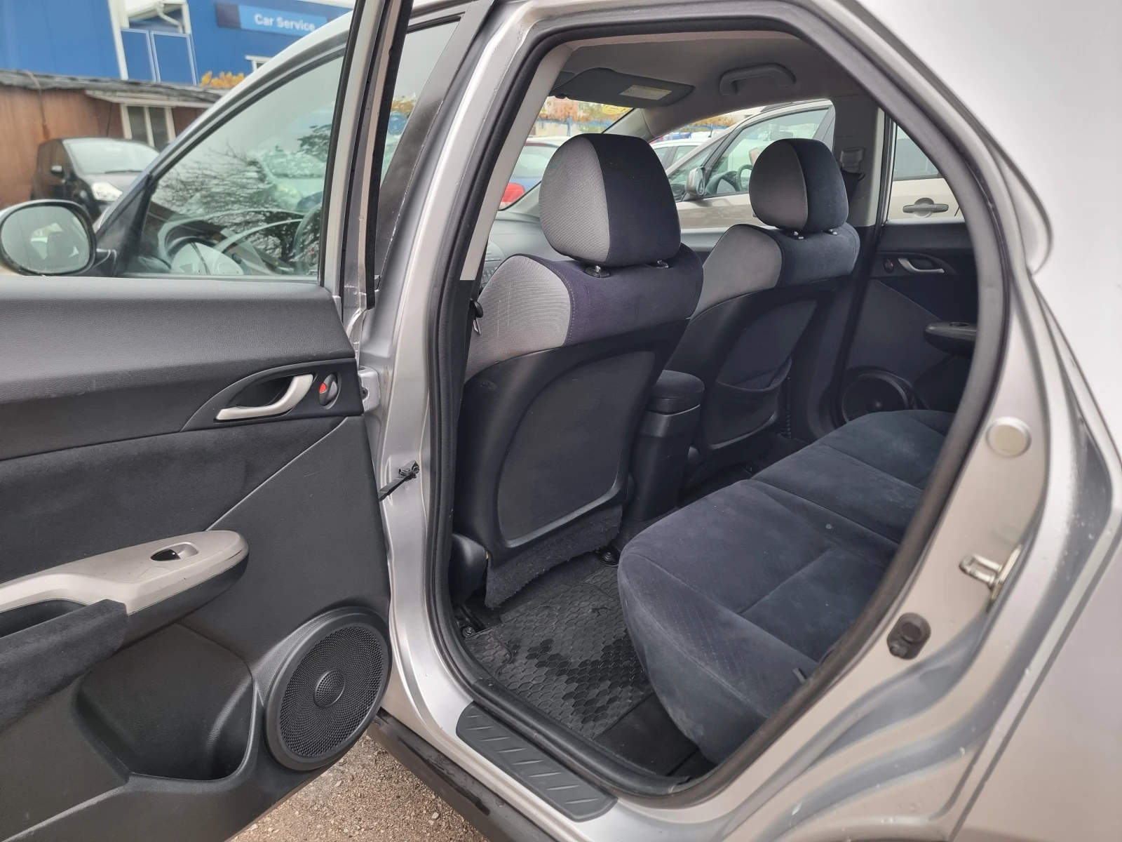Honda Civic 1.3I  | Mobile.bg — изображение 11