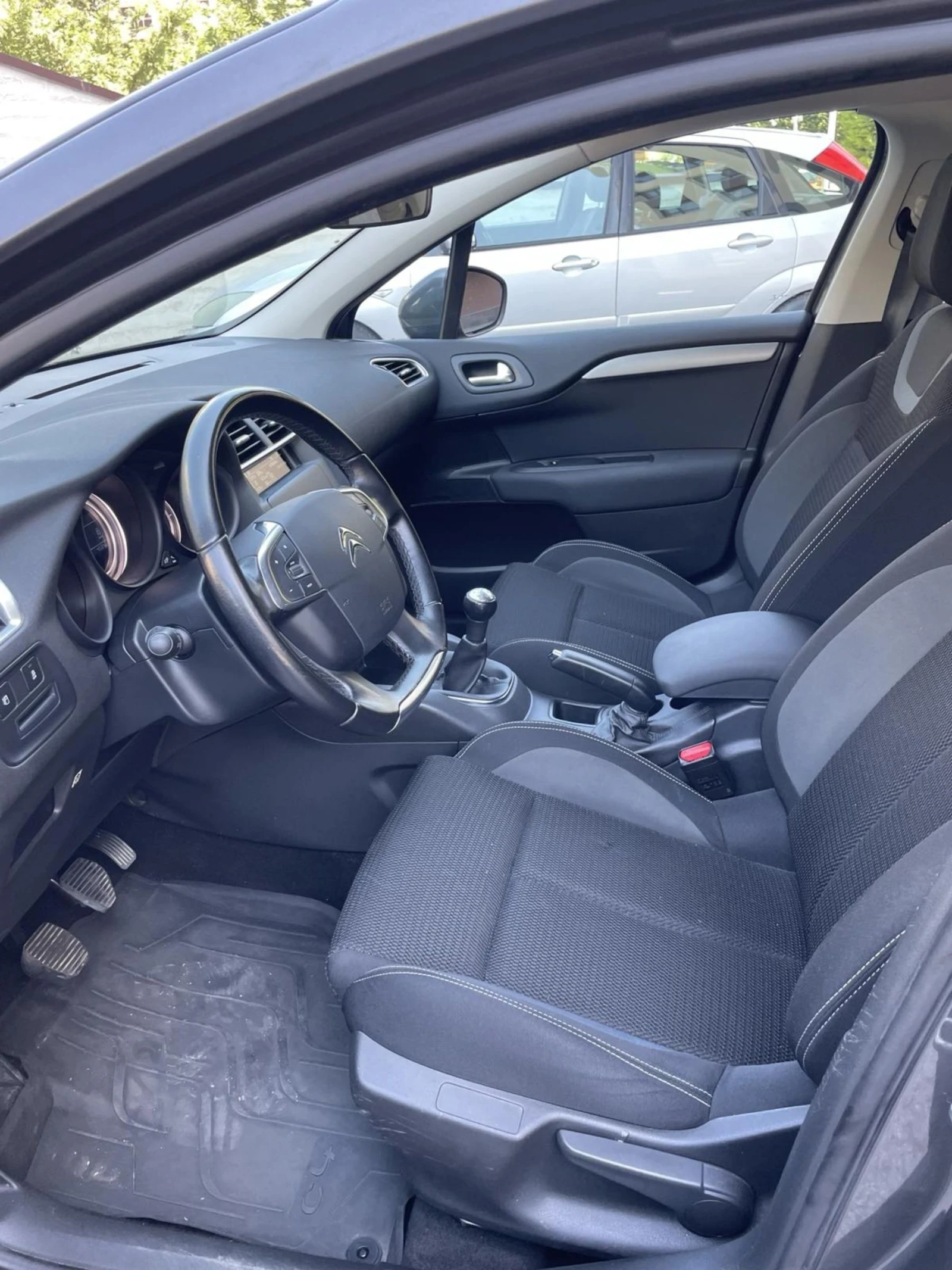 Citroen C4 1.6 BlueHDI - изображение 9