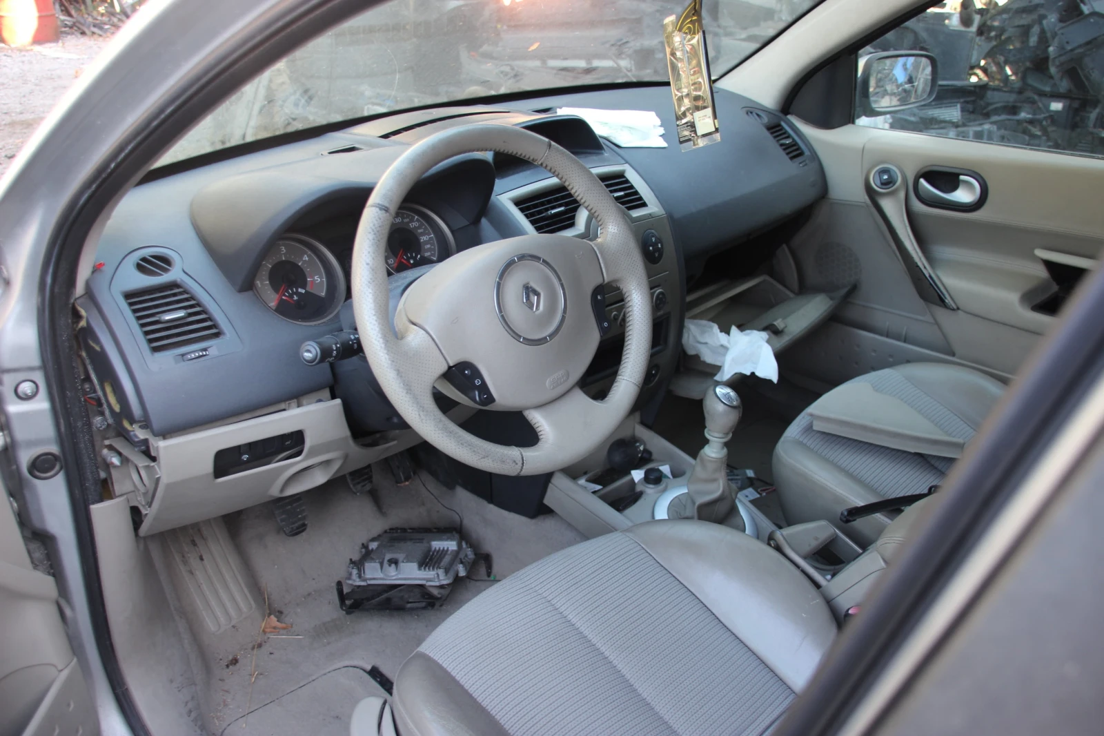 Renault Megane 1.9 dCI , 2008 г.   САМО НА ЧАСТИ  - изображение 6