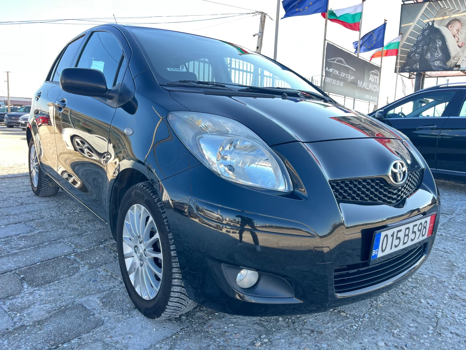 Toyota Yaris Автомат, 6скорости, 100к.с, 1.33, Италия - изображение 3