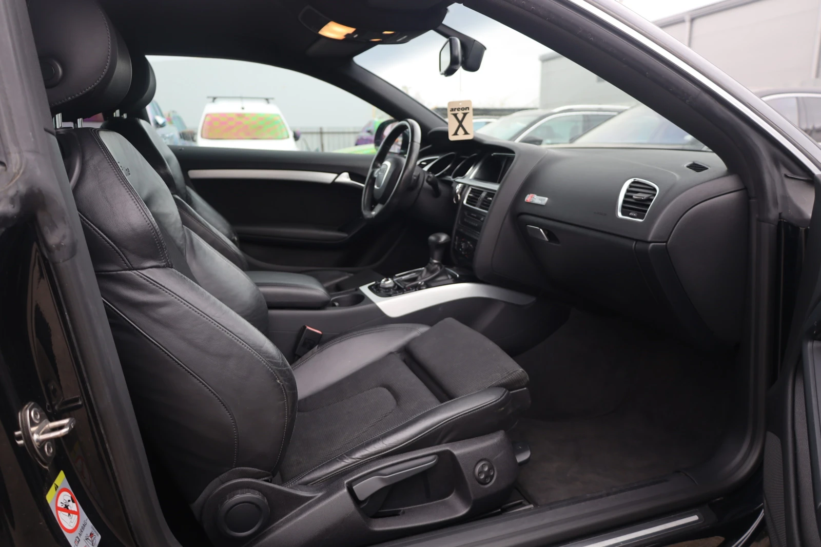 Audi A5 2.7TDI Coupe S-line SzH Leder Klimatronic Aut PDK, снимка 7 - Автомобили и джипове - 54218323