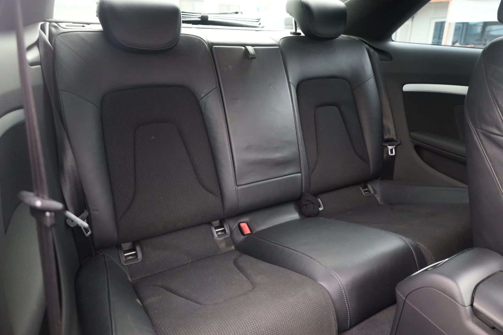 Audi A5 2.7TDI Coupe S-line SzH Leder Klimatronic Aut PDK, снимка 8 - Автомобили и джипове - 54218323