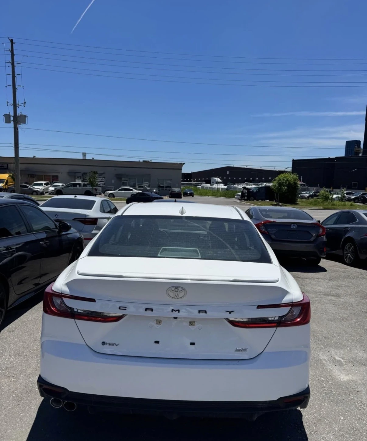 Toyota Camry HYBRID SE * FWD * ПОДГРЕВ * КАМЕРА * CARFAX * , снимка 3 - Автомобили и джипове - 54930078