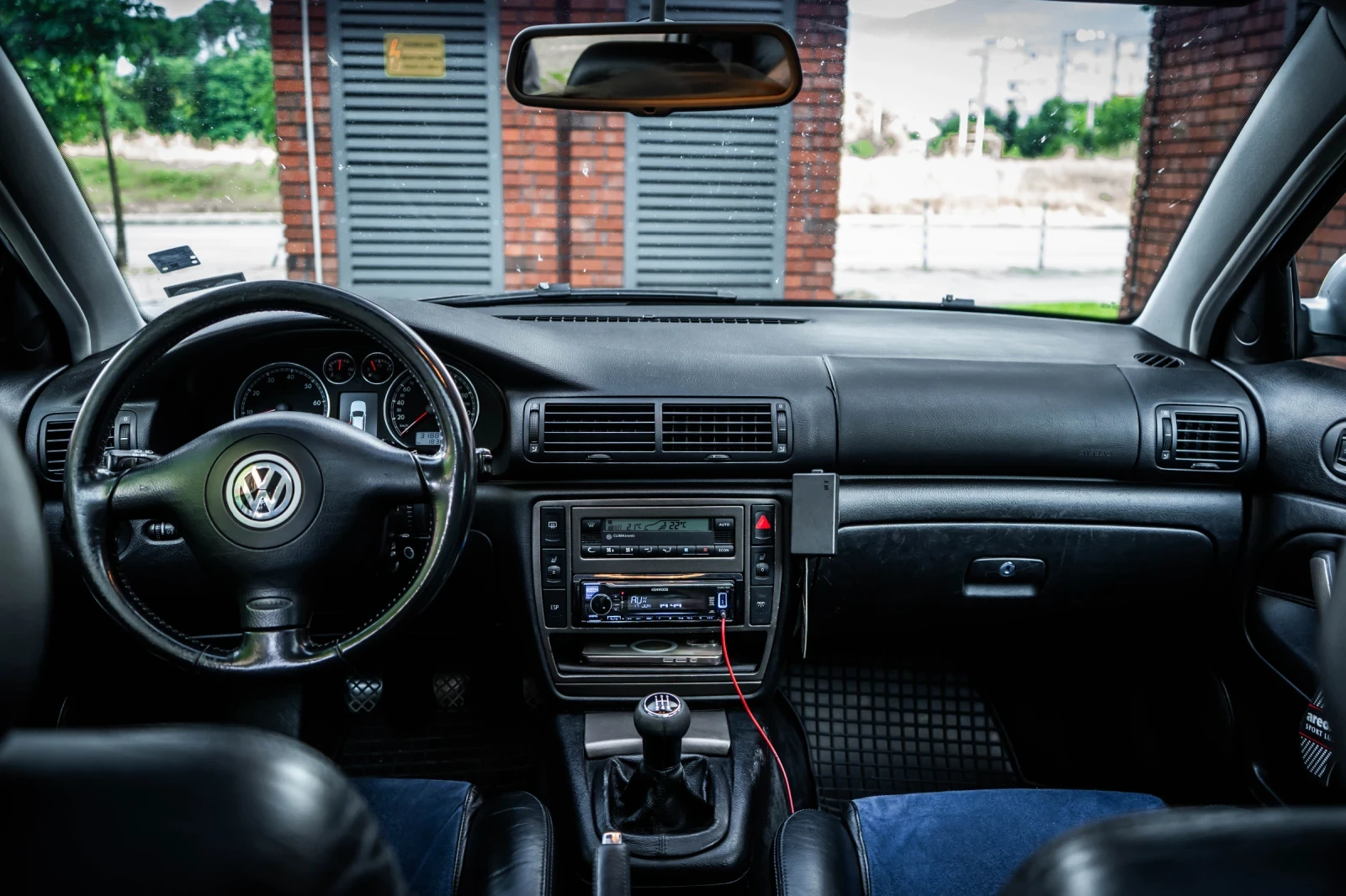 VW Passat Highline Votex пакет, снимка 11 - Автомобили и джипове - 54957797